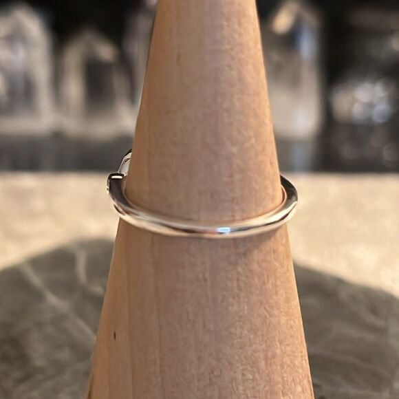 Kuisa rainbow, moonstone solitaire ring in sterling silver 1.65ctw - Picture 5 of 10